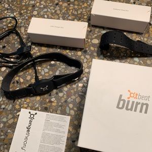 OrangeTheory Heart Monitor, w charger and band